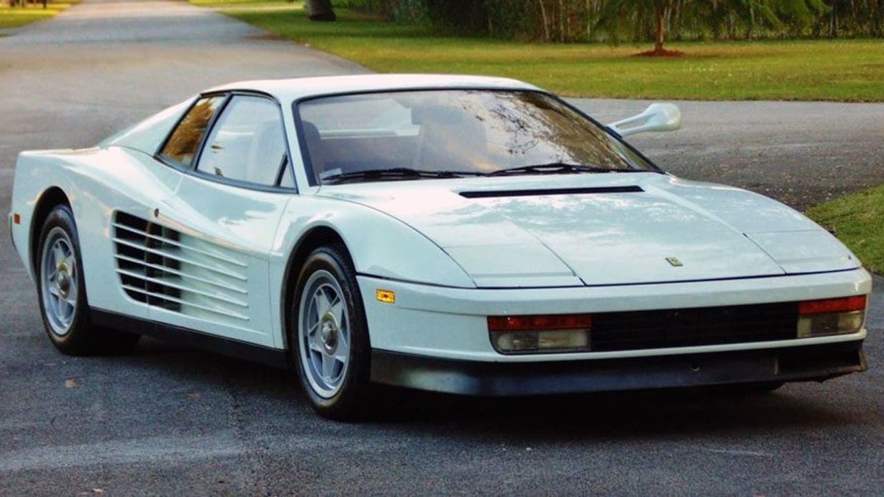 自動車 Miami Vice Ferrari Testarossa & Daytona Miami Vice' Ferrari Testarossa listed on Ebay for $1.75 milion