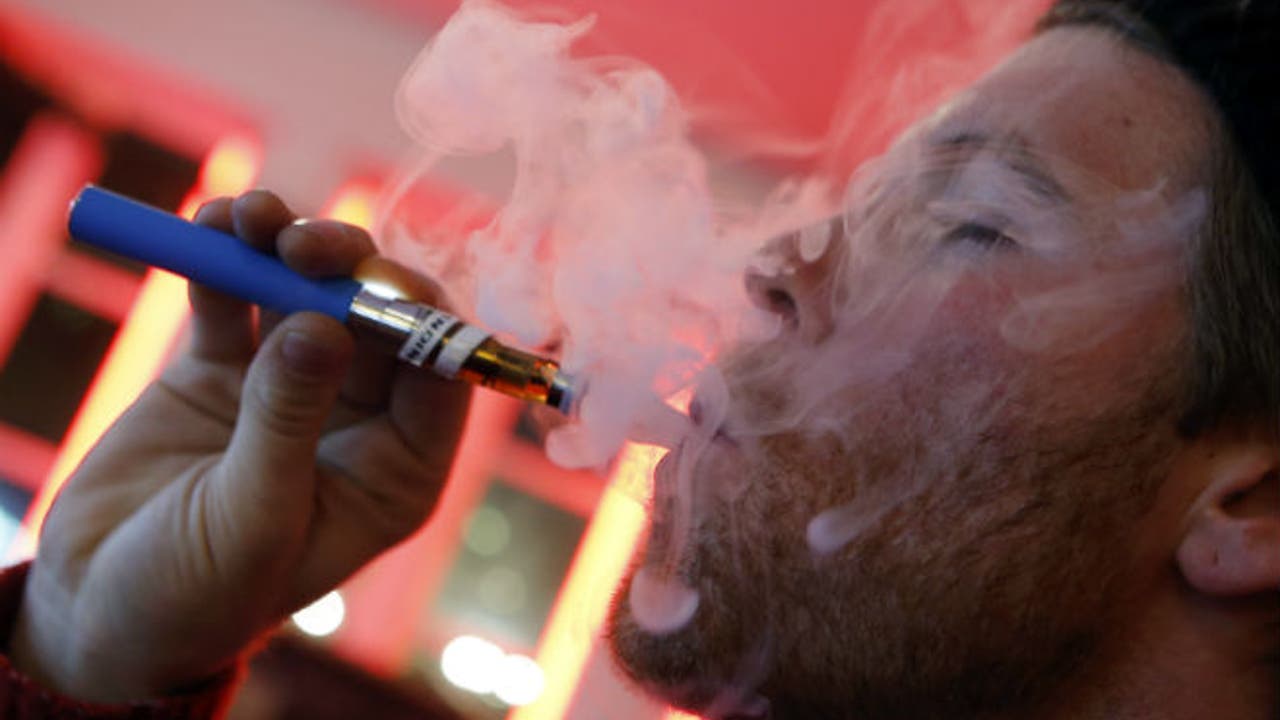 does kat timpf smoke cigarettes Timpf! Who she think she is lmfao. E-Cigarettes -- FDA Threatens E-Cig