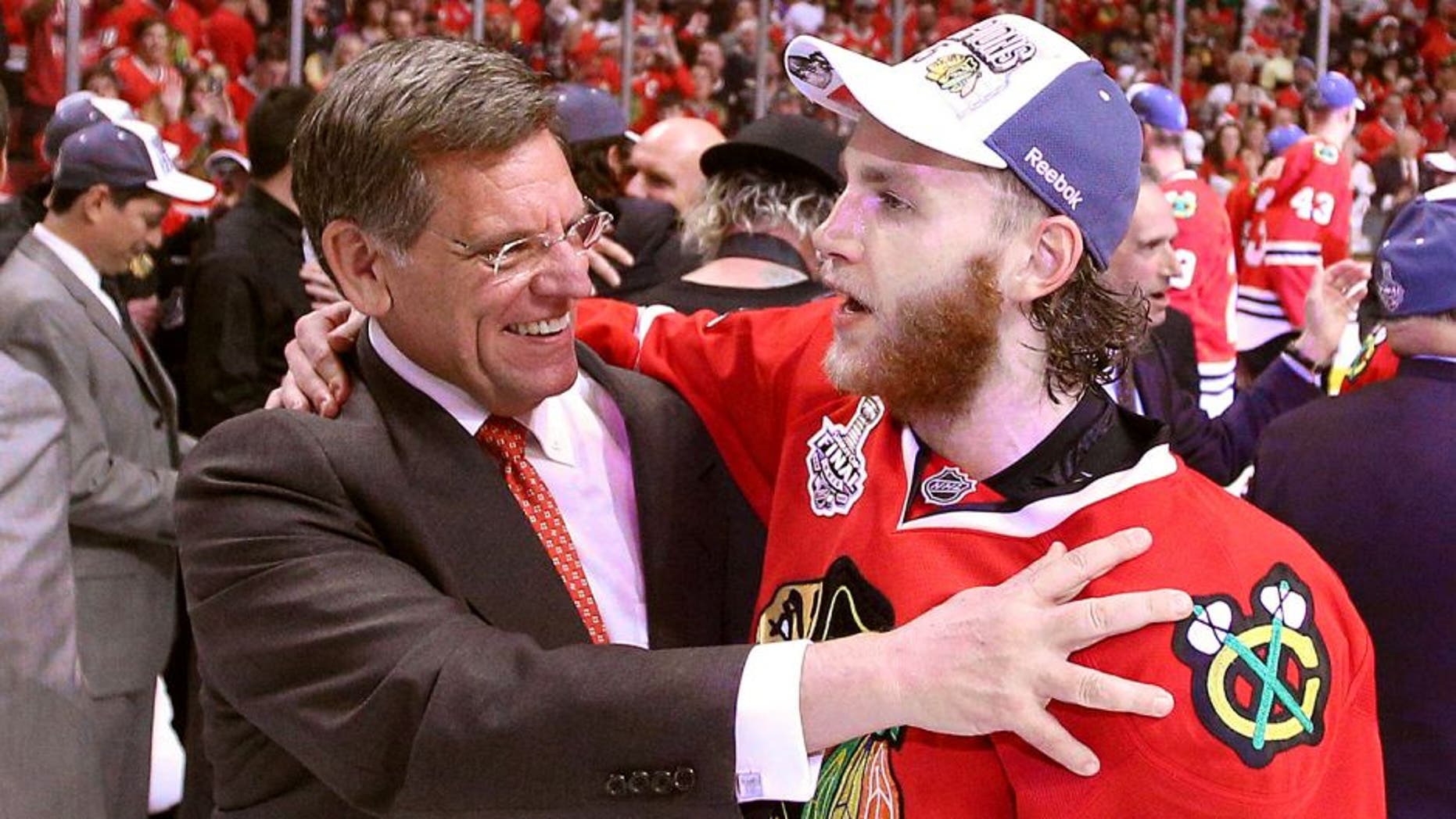 Chicago Blackhawks owner Rocky Wirtz passes away at 70 – Summer of Hockey