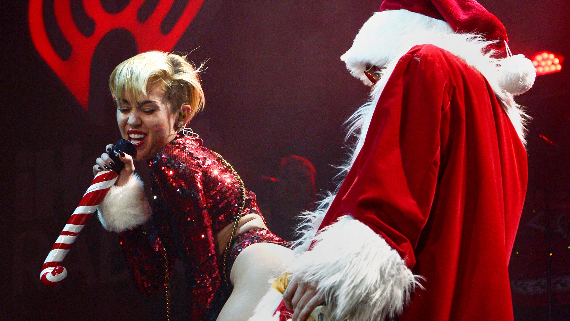 Look who Miley is twerking now | Fox News