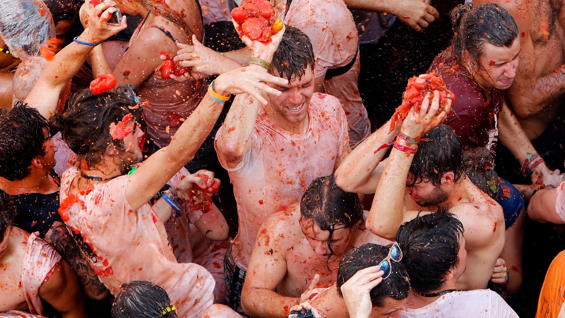 Spain_Tomatina_Fiesta_Vros__1_