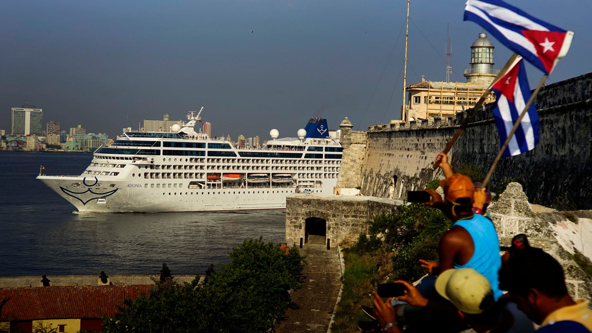 Cuba_Cruises_Vros__3_