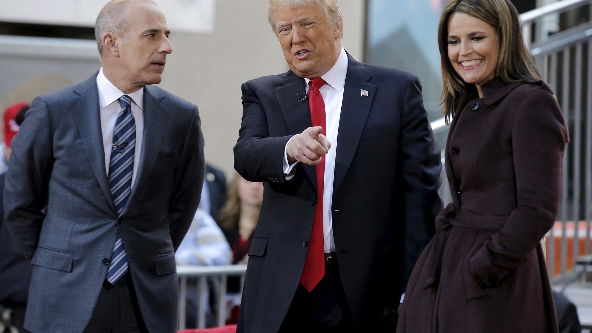  Presidential candidate Donald Trump speaks with hosts Matt Lauer and Savannah Guthrie on NBC's 