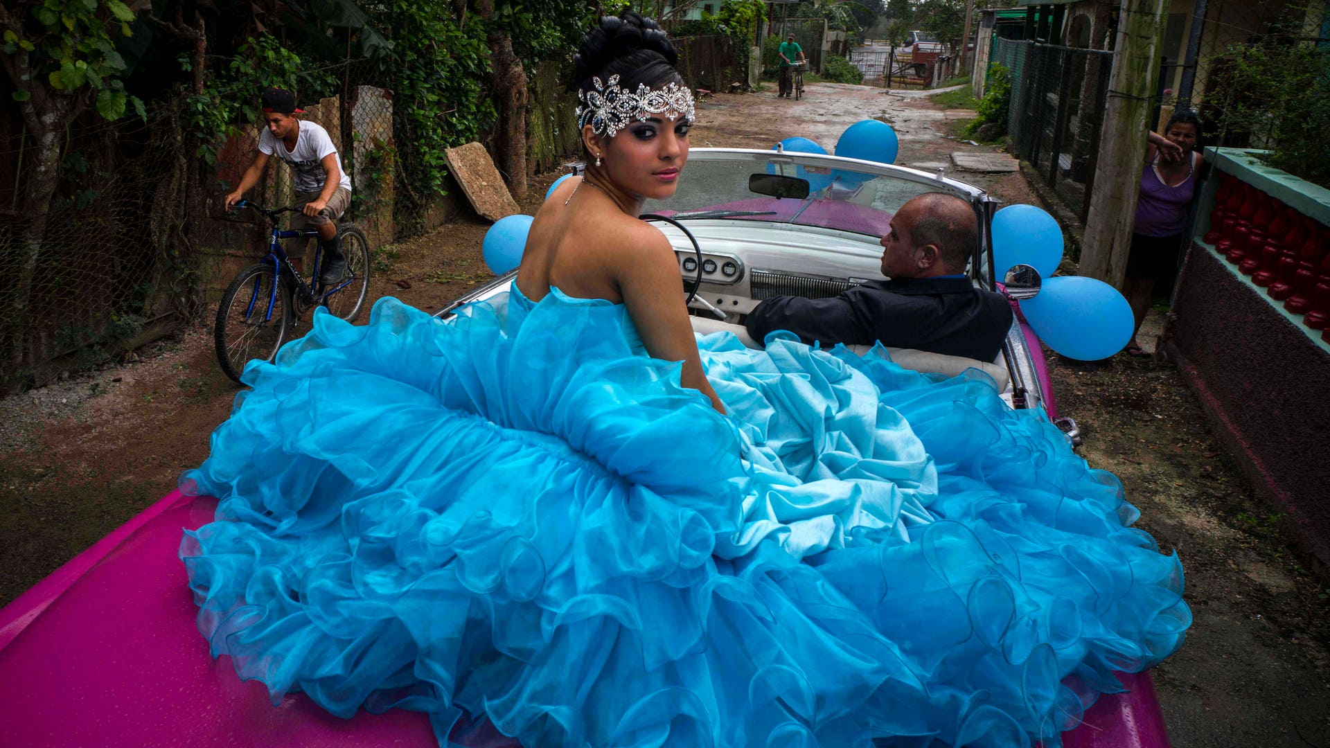 Cuba_Quinceaneras_latino
