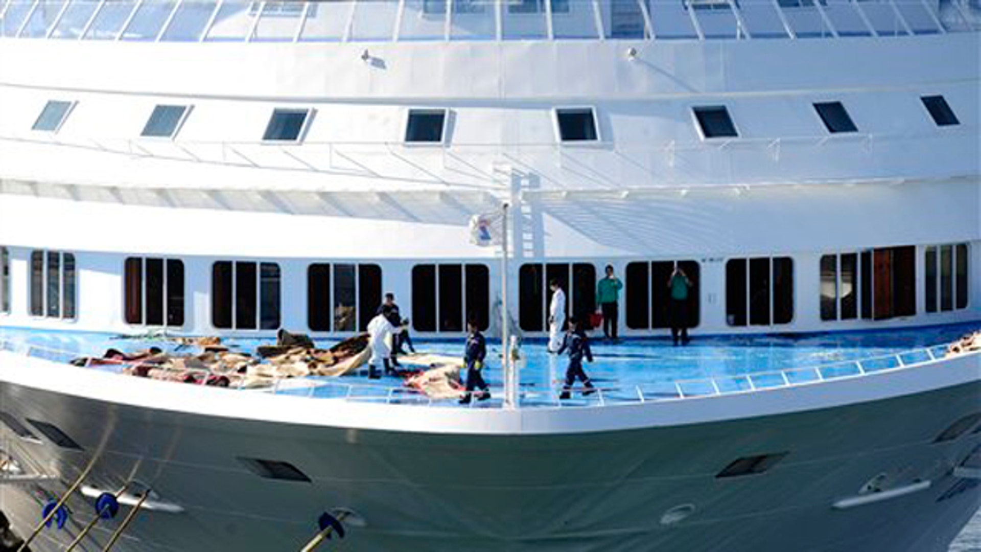 Rogue Wave Kills Two on Cruise