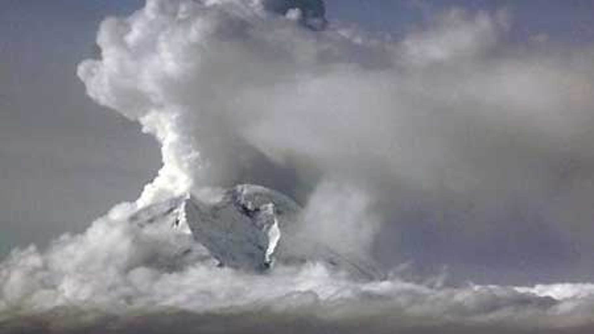 Rumbling Mount Redoubt