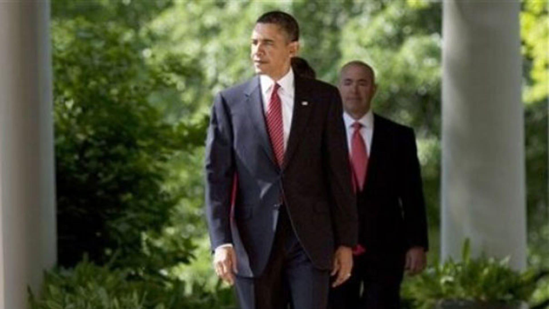 Obama Prepares for Ceremony