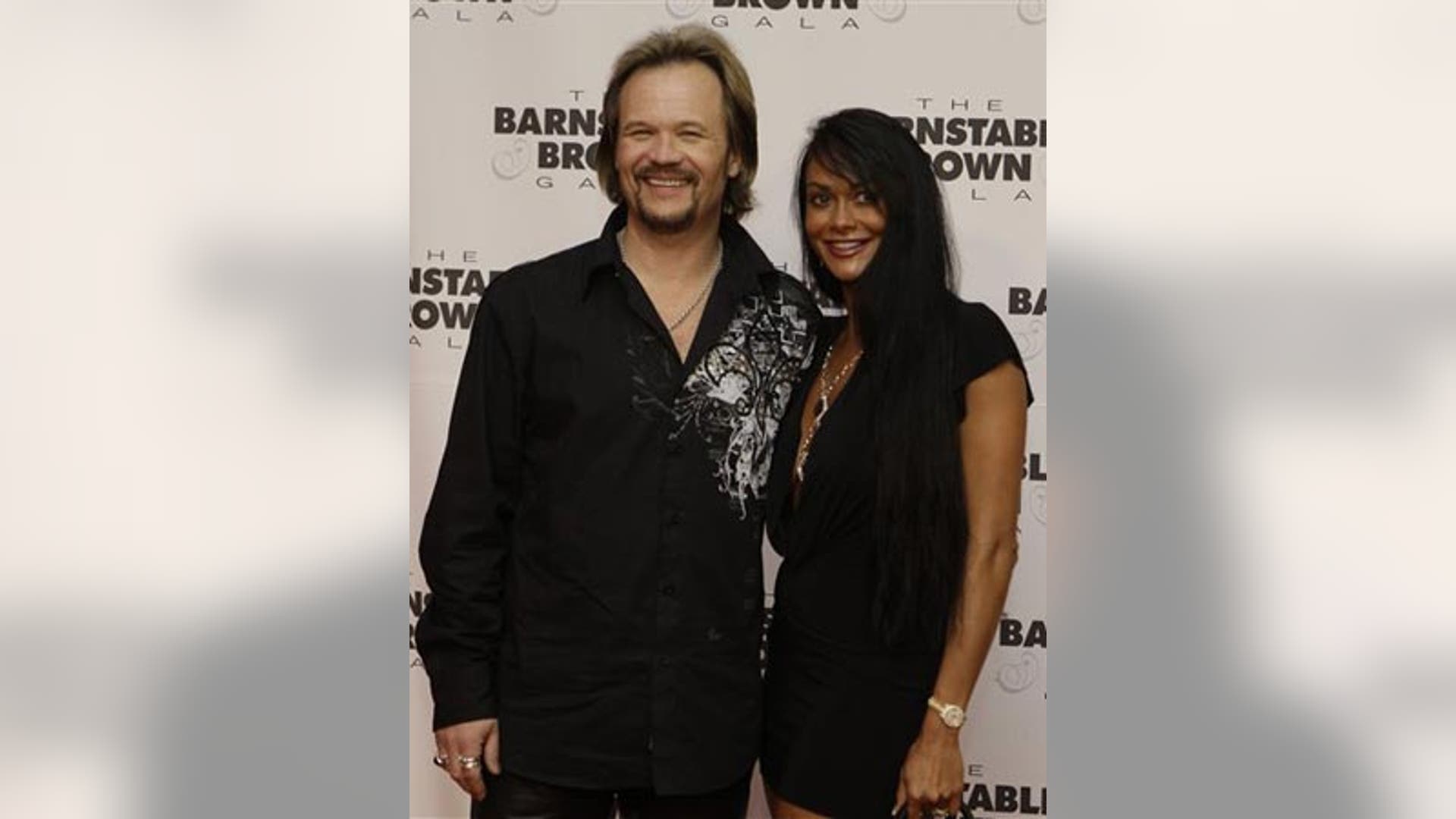 Travis Tritt and his wife Theresa