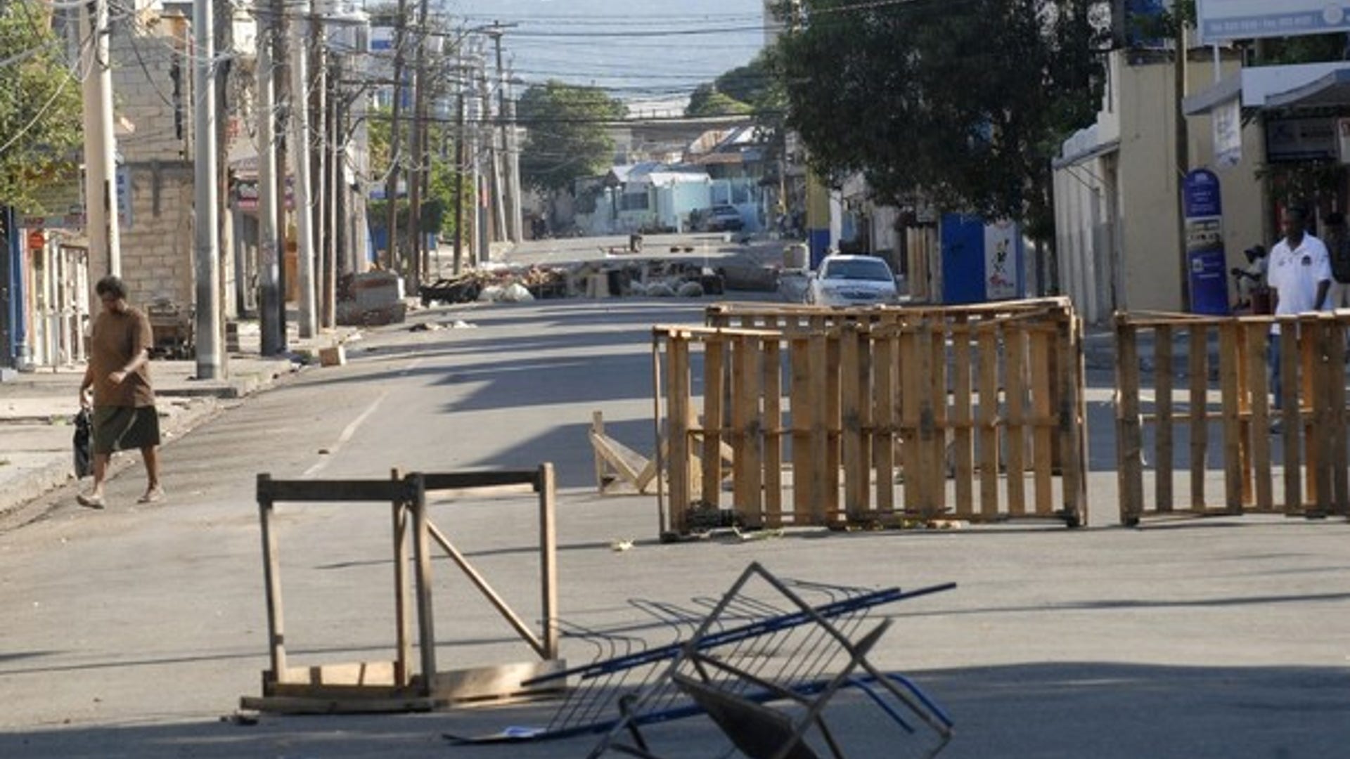 Violence Erupts in Jamaica 