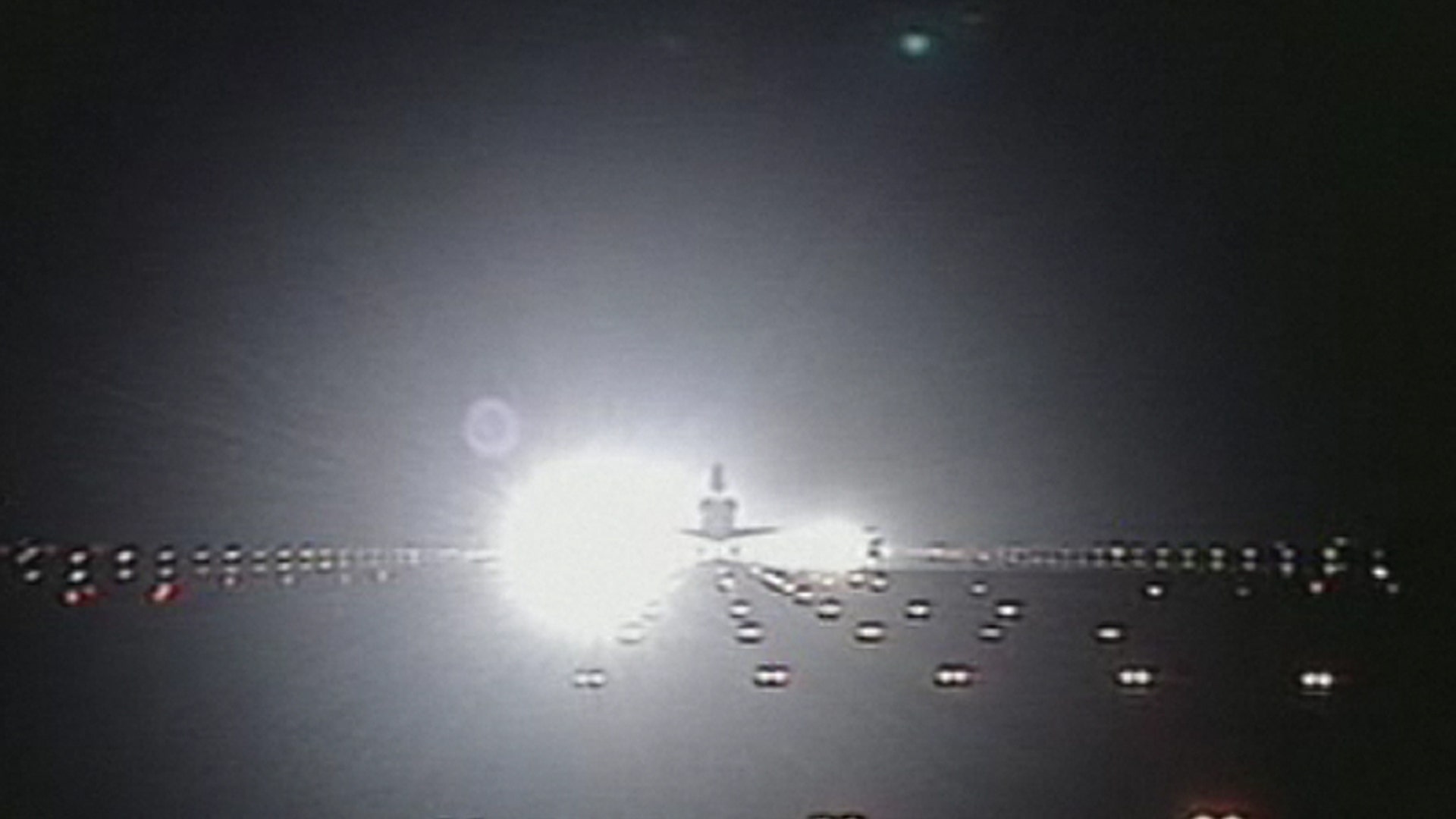 endeavour_approach_NASA