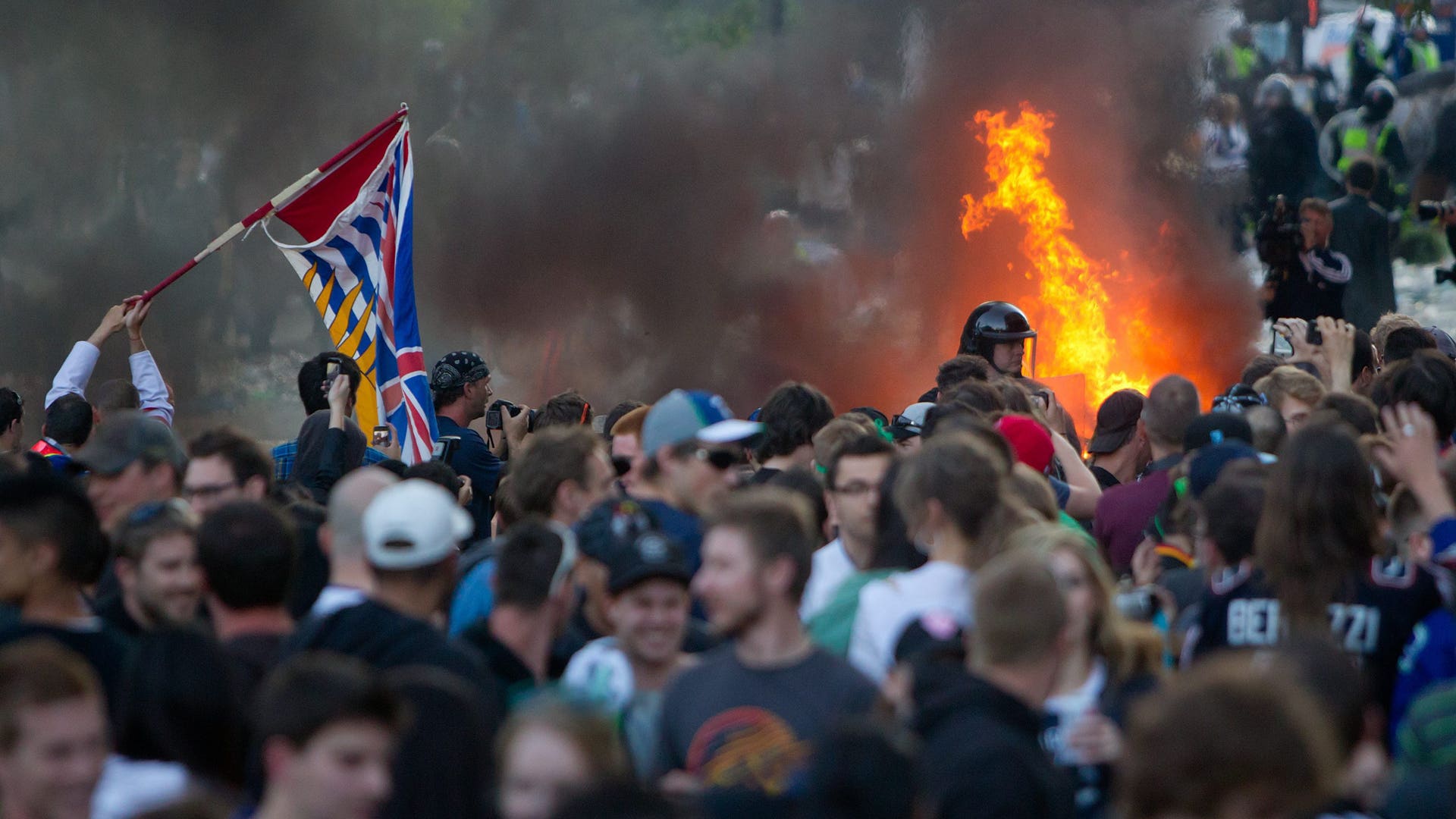 Vancouver Riots 6