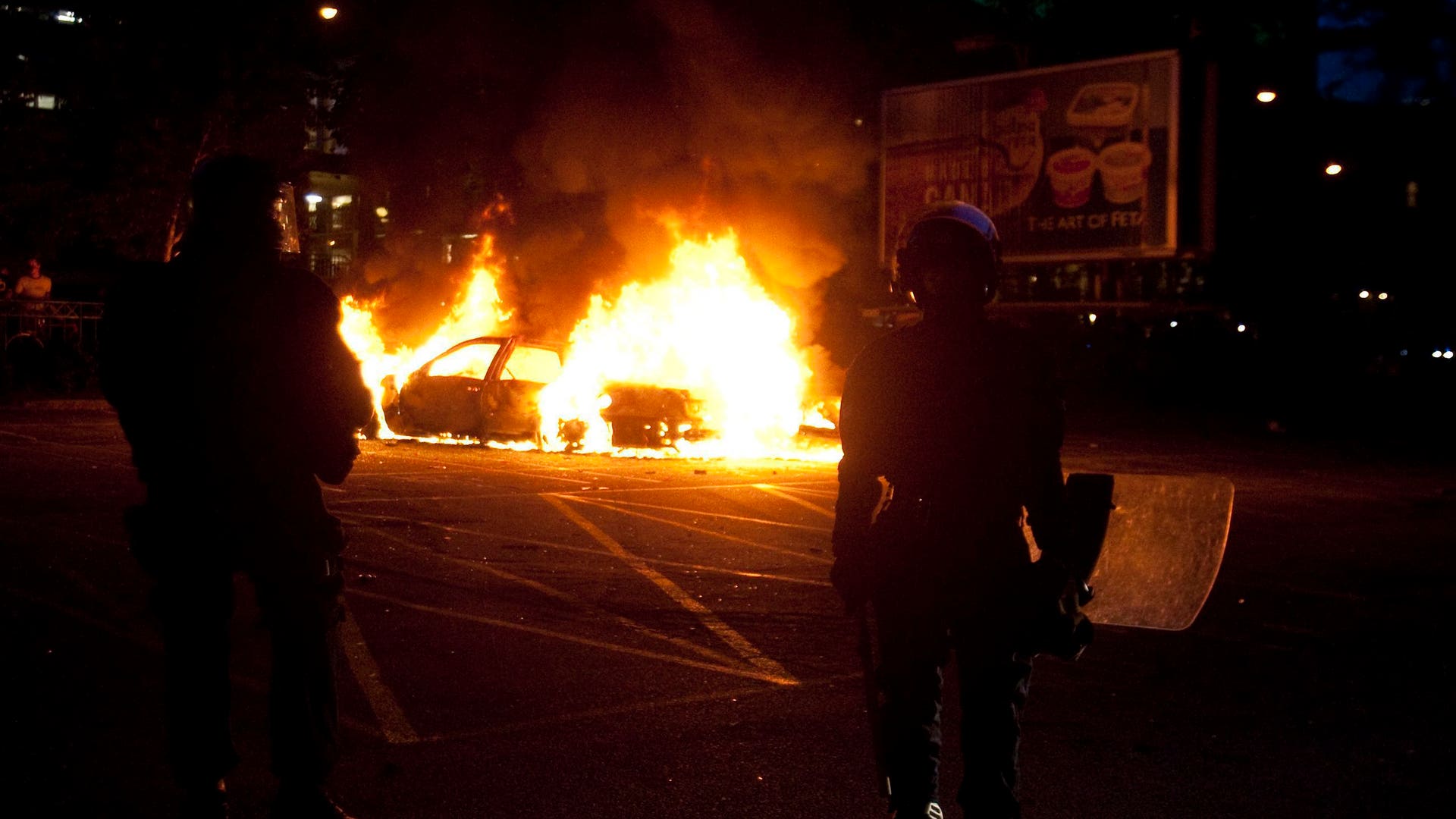 Vancouver Riots 8