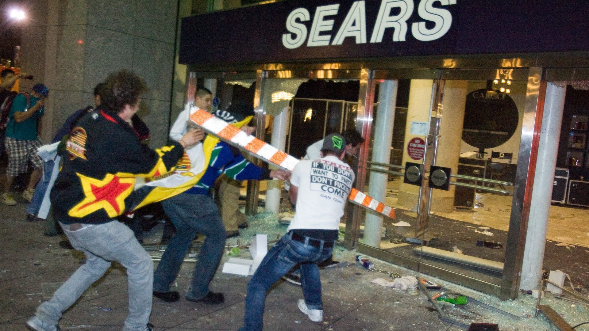 Vancouver Riots 1