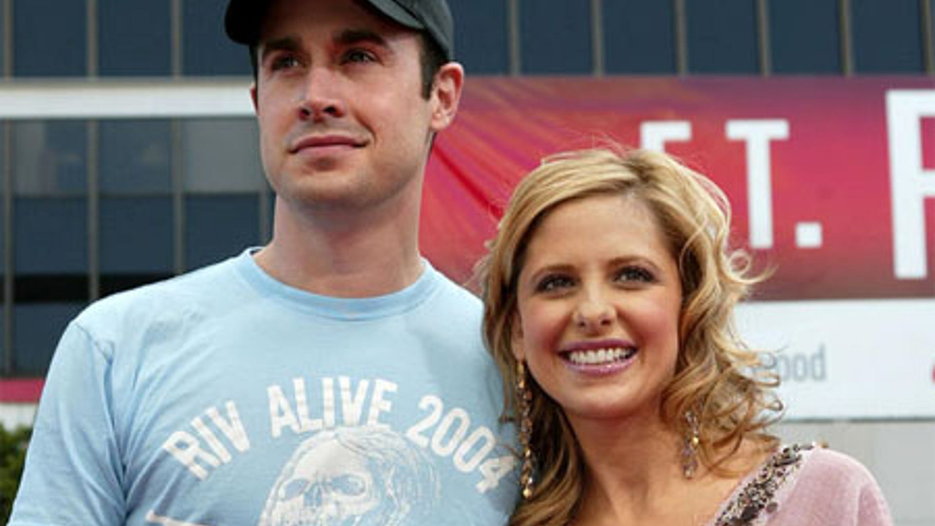 Sarah Michelle Gellar and Freddie Prinze Jr.