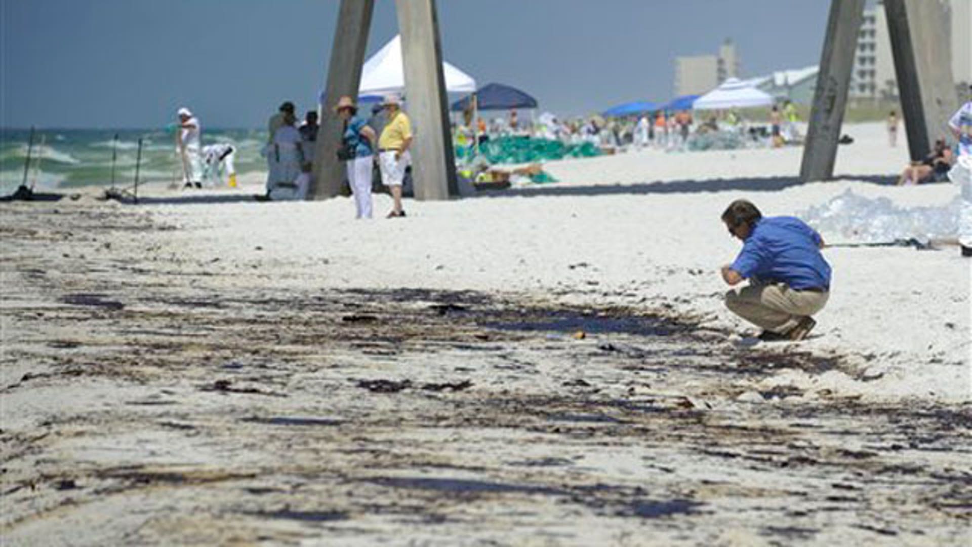 Oil Impact at Pensacola Beach