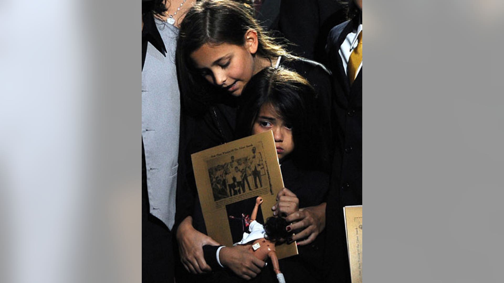 Blanket and Paris Jackson