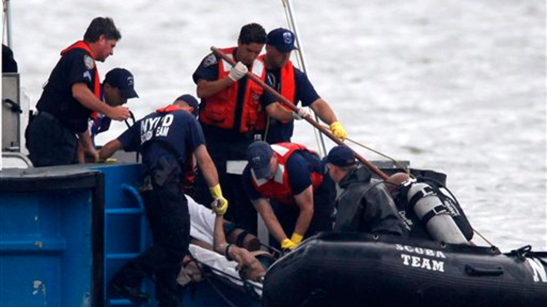 Divers Recover Crash Victim