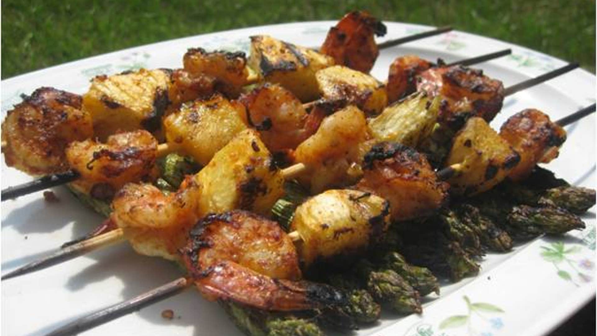 Grilled Shrimp Over Asparagus