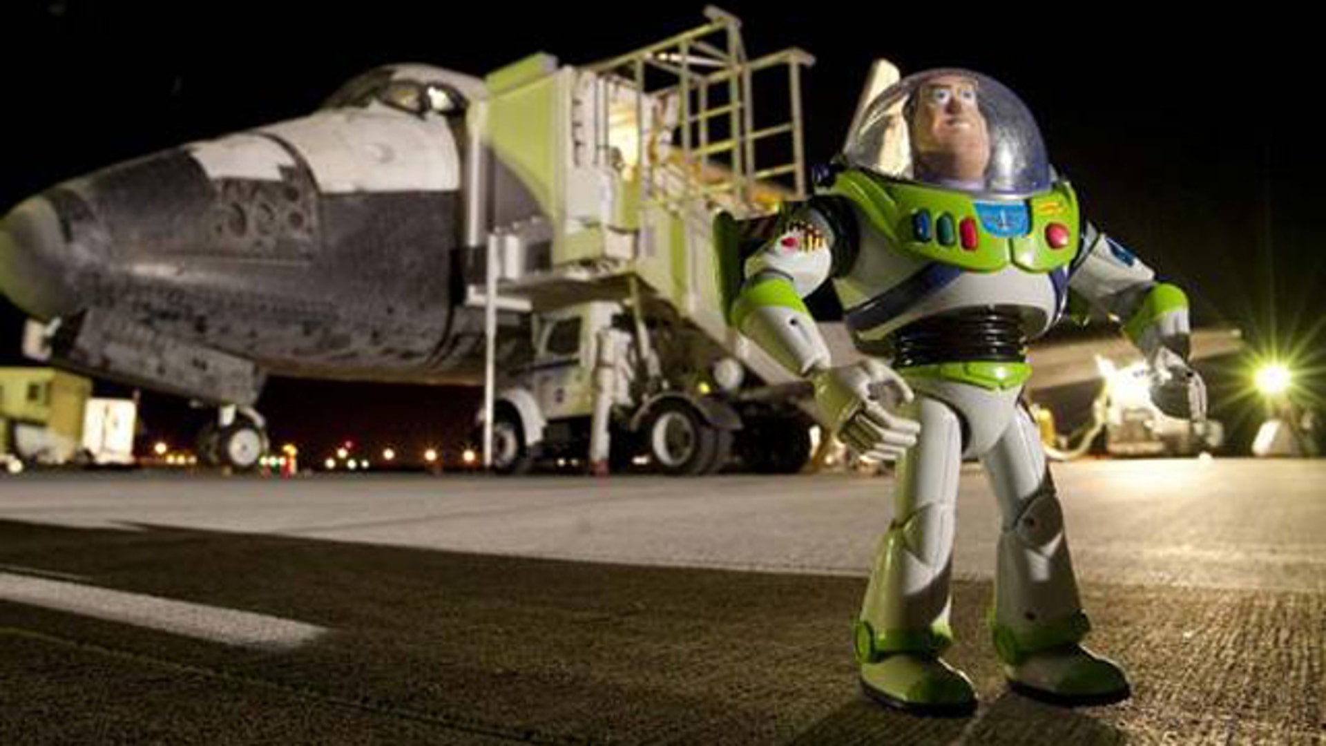 9 Weird Shuttle Stuff: Buzz Opener