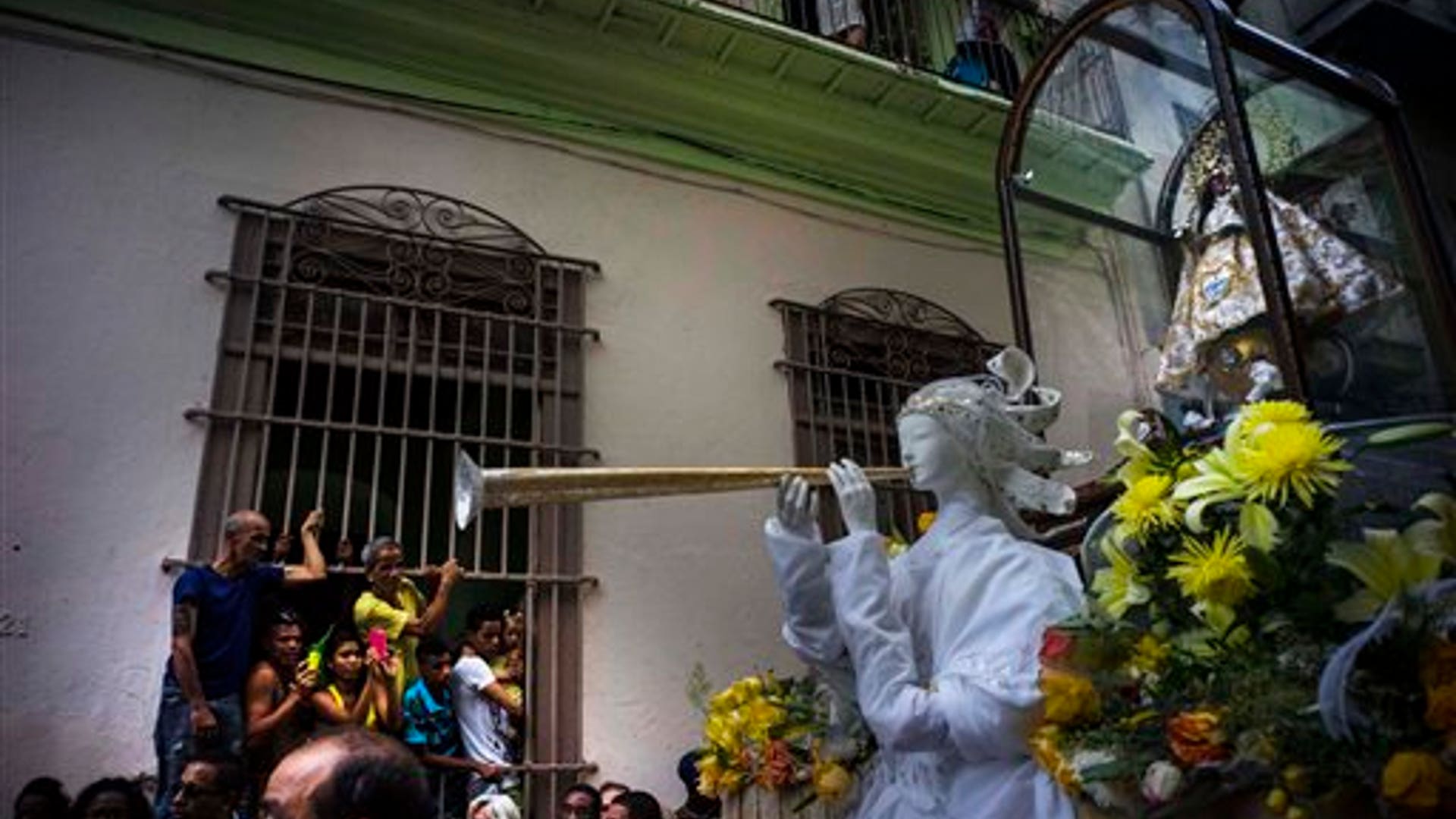 Cuba_Virgin_of_Charit_Vros