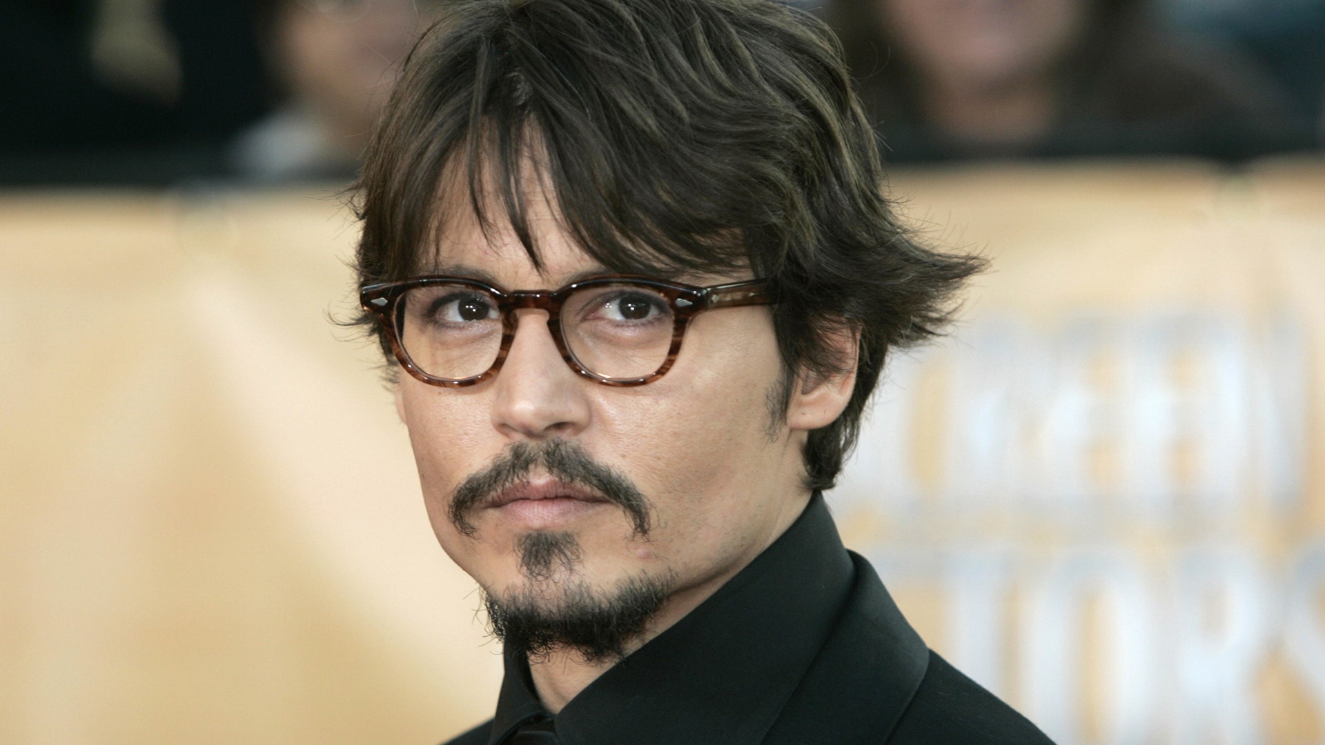 Arriving for the 11th annual Screen Actors Guild awards in Los Angeles, February 5, 2005