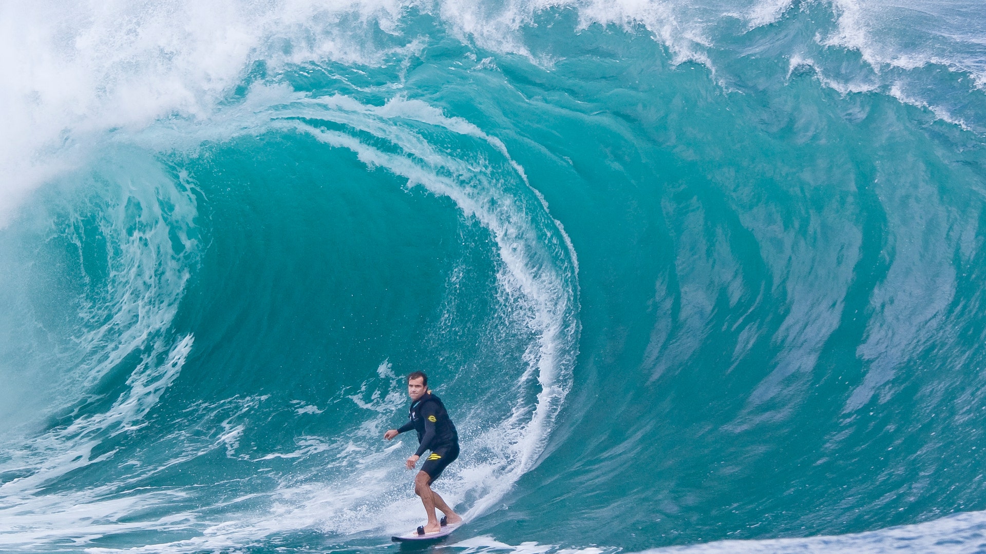 Red_Bull_Surfing__16_