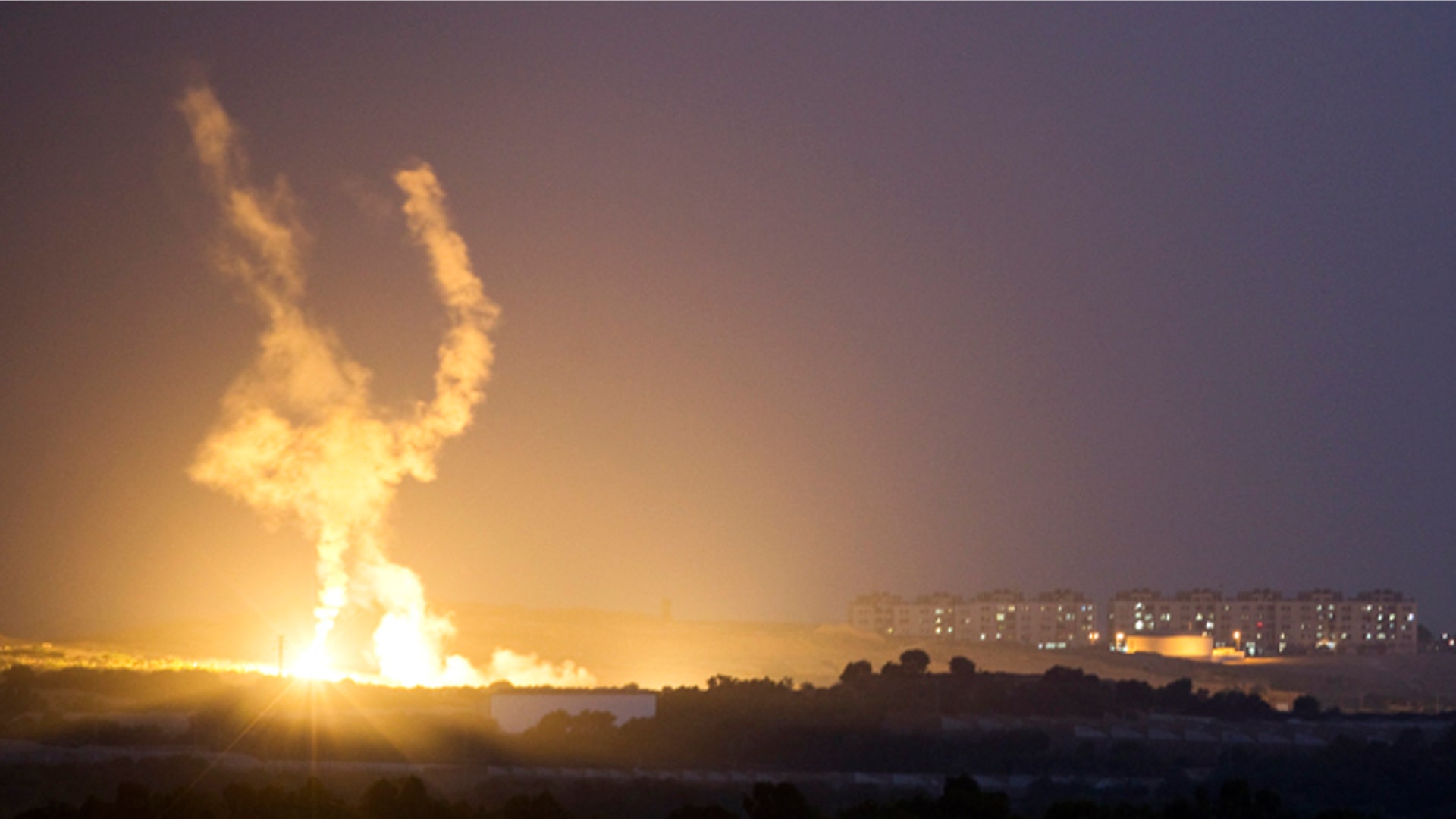 Israel clashes with Hamas in Gaza Strip
