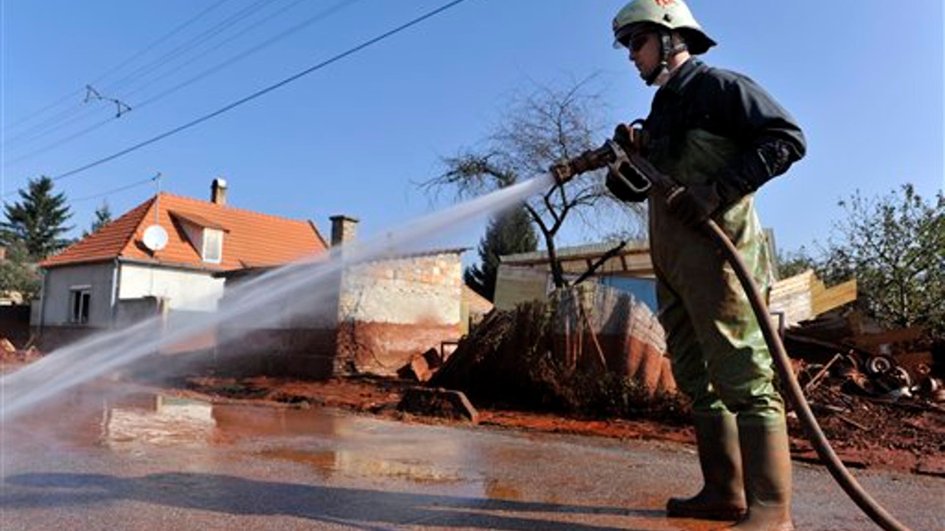 Hungary Toxic Sludge