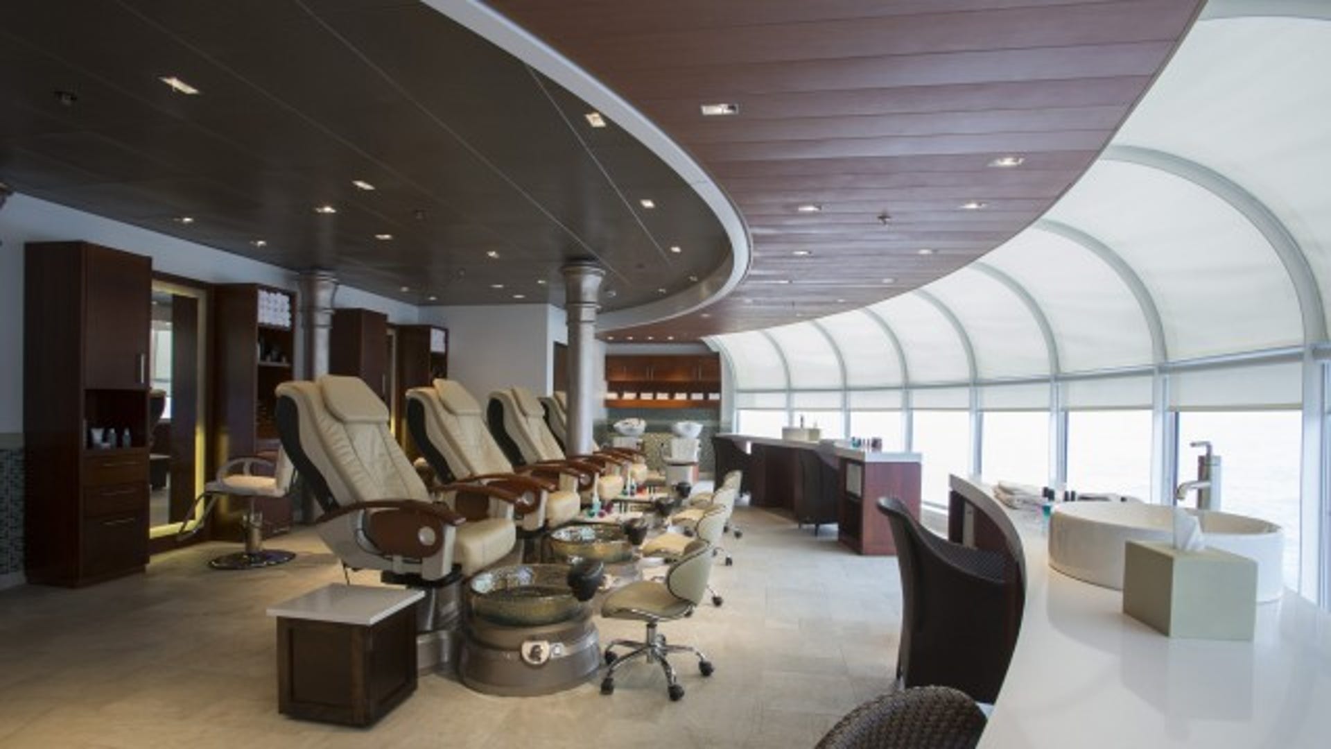 1016ZX_0822JD_640x360