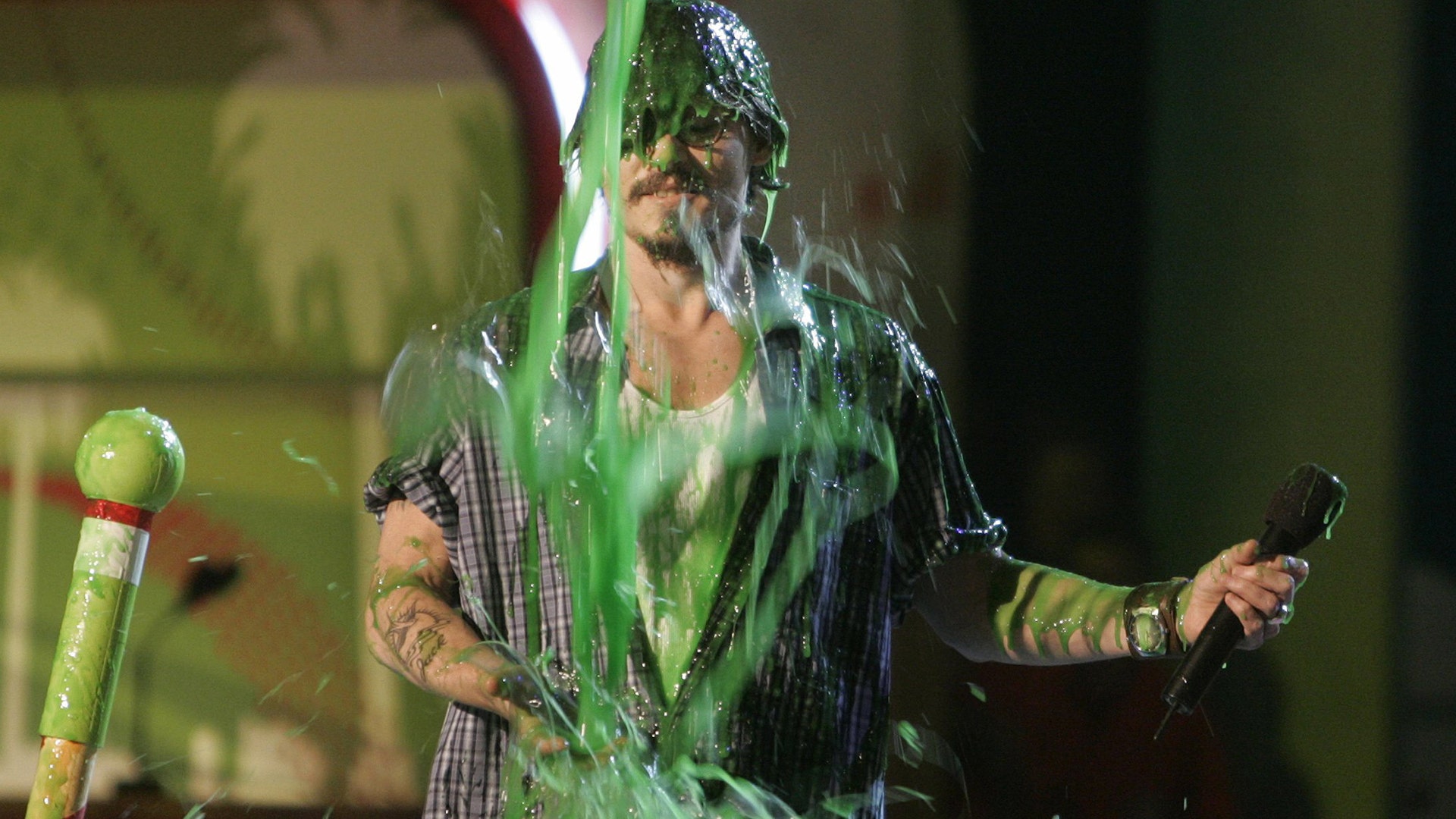 Slimed at the 18th annual Nickelodeon Kids' Choice Awards in Los Angeles April 2, 2005