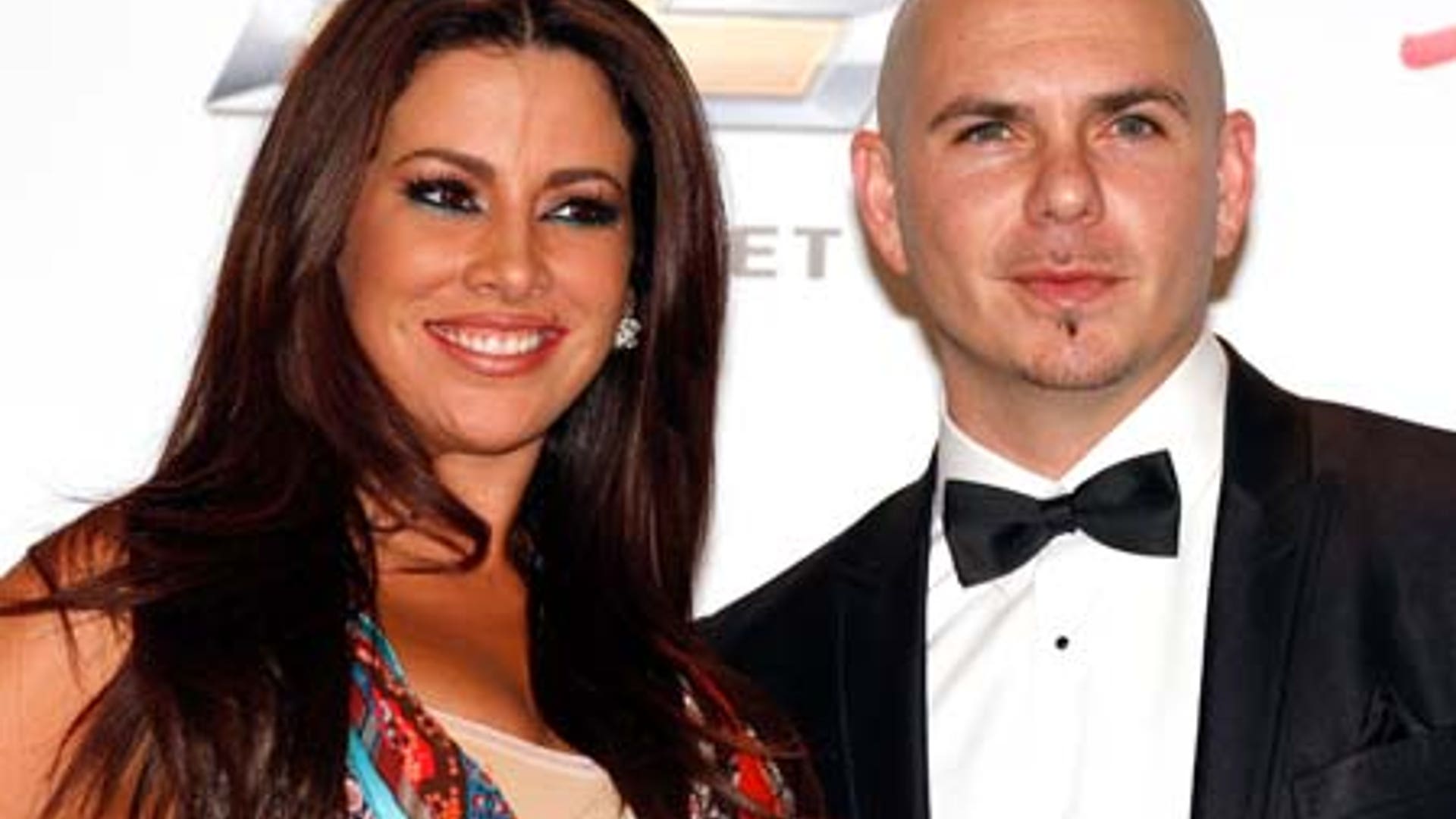 NayerandPitbullBillboardLatino