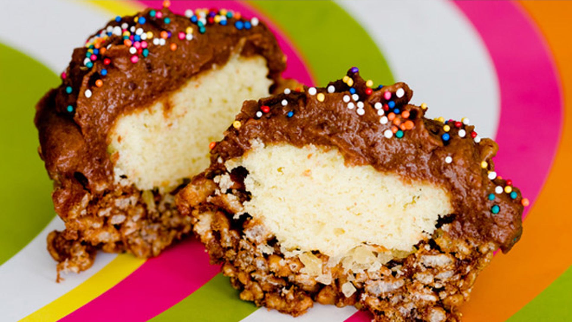 12_Rice_Krispie_Treat_Cupcakes_cupcakeprojectcom