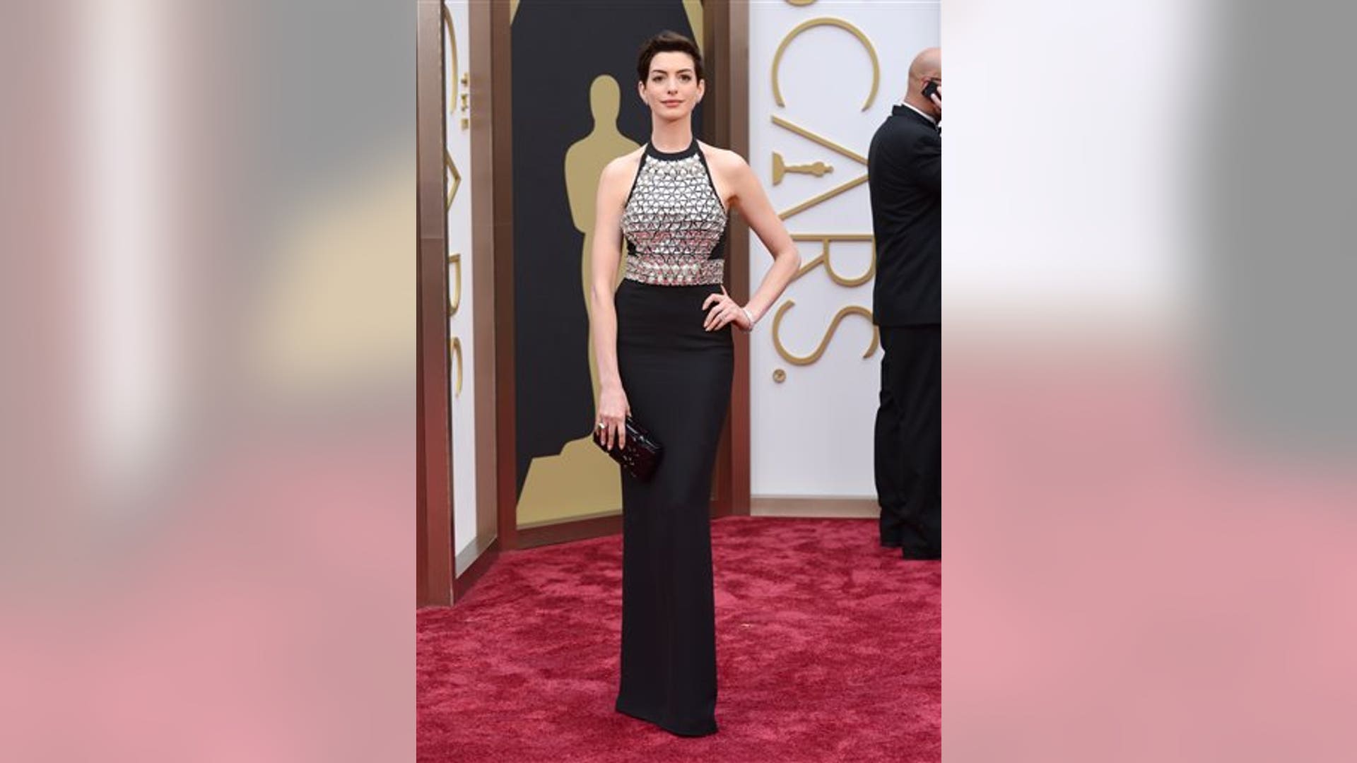 Anne Hathaway: So hot