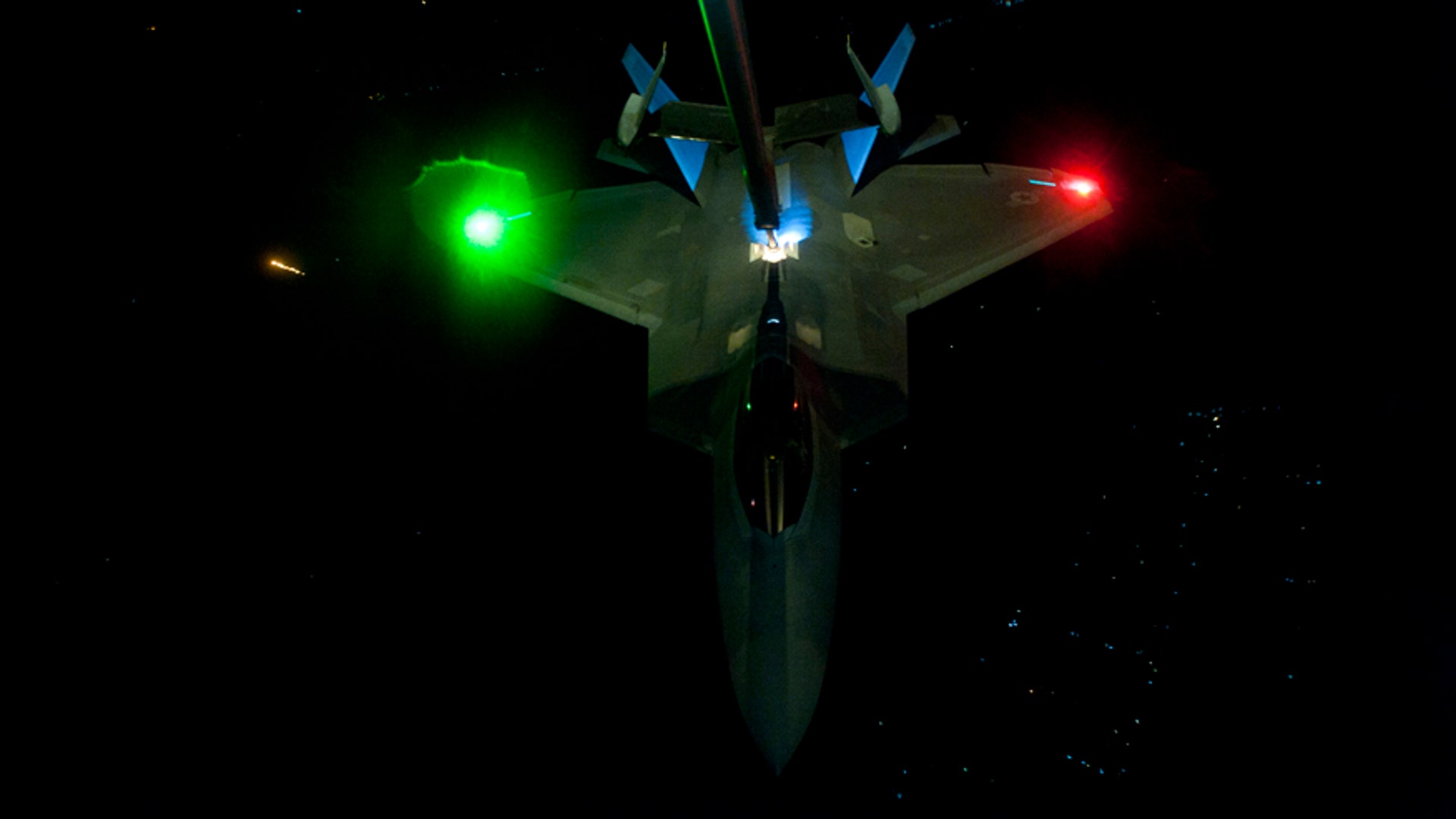 F-22 refueling