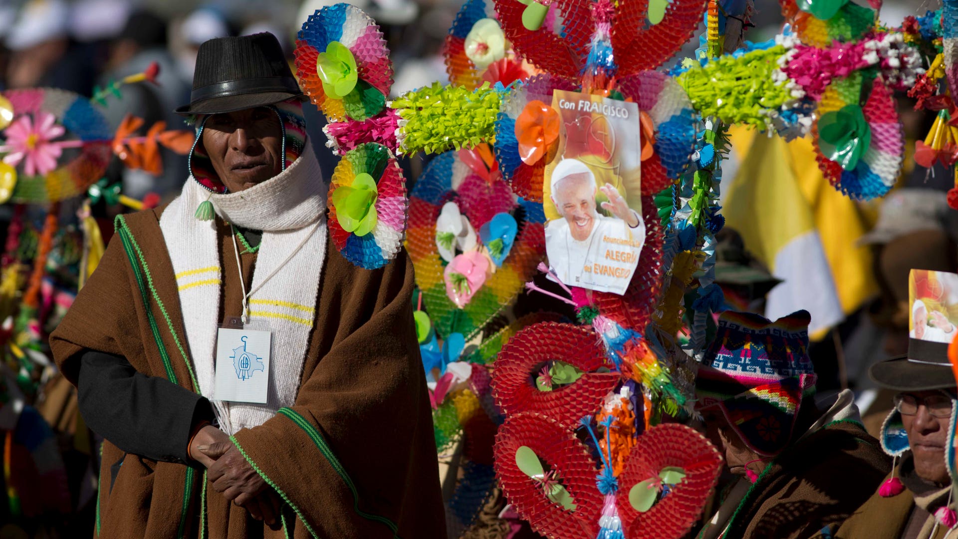 Bolivia_Pope_South_Am_Garc_2_