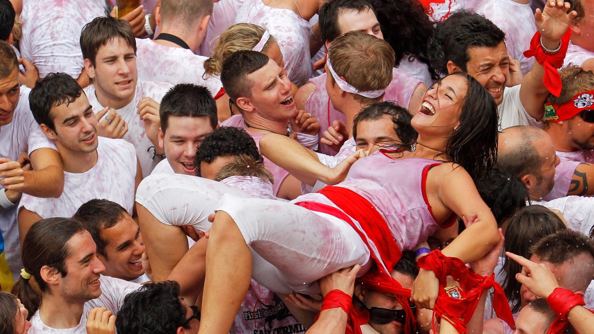 Crowd Surfing Stripped