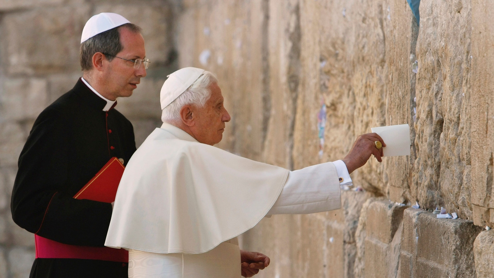 Римский еврей. Папа Римский у стены плача.