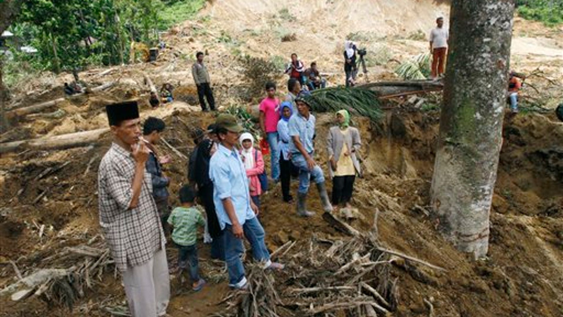 Indonesia_Earthquake_Saut_15_