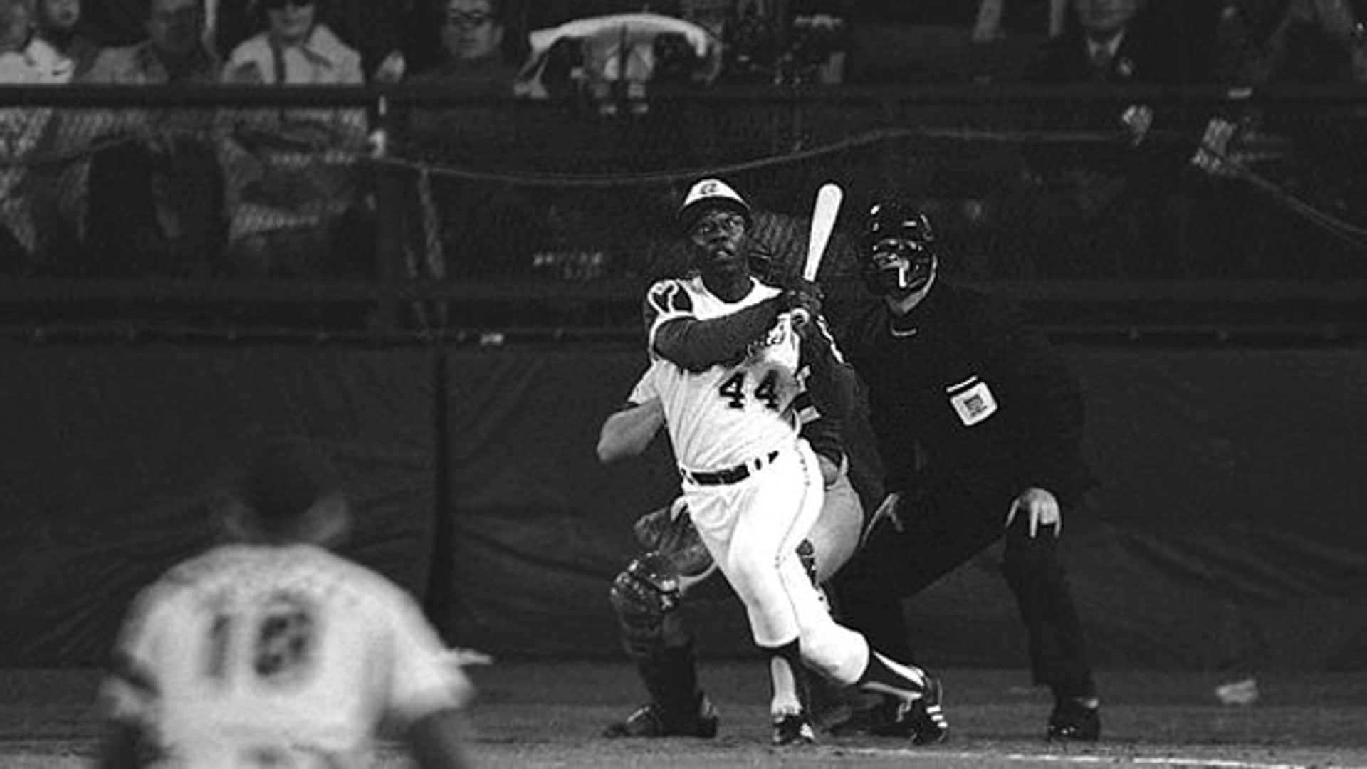 Hank Aaron Hits No. 715