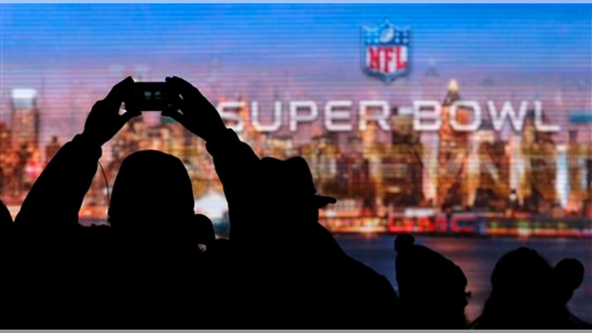 Super_Bowl_Boulevard_2