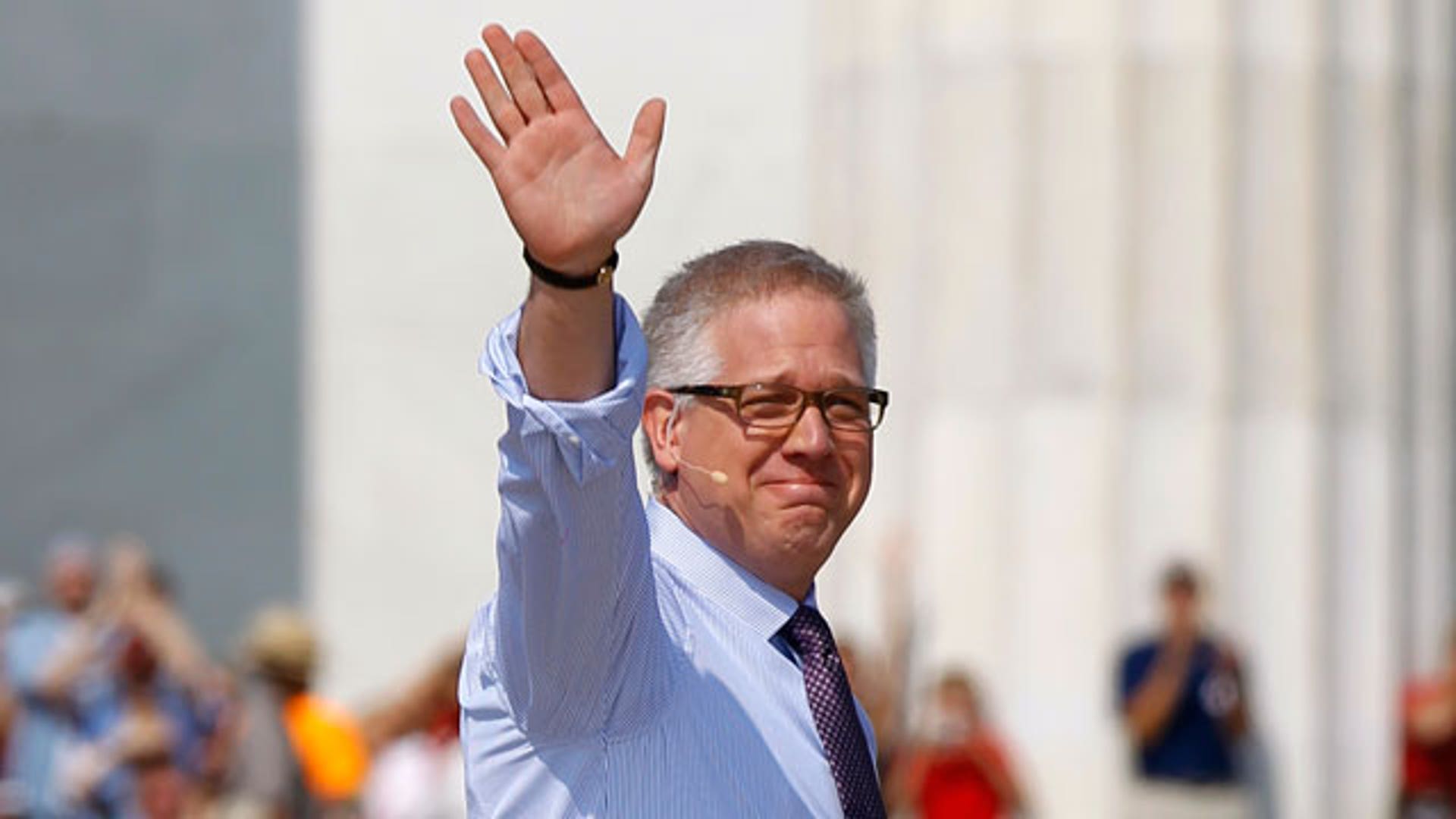 Glenn Beck Arrives at Rally in D.C.