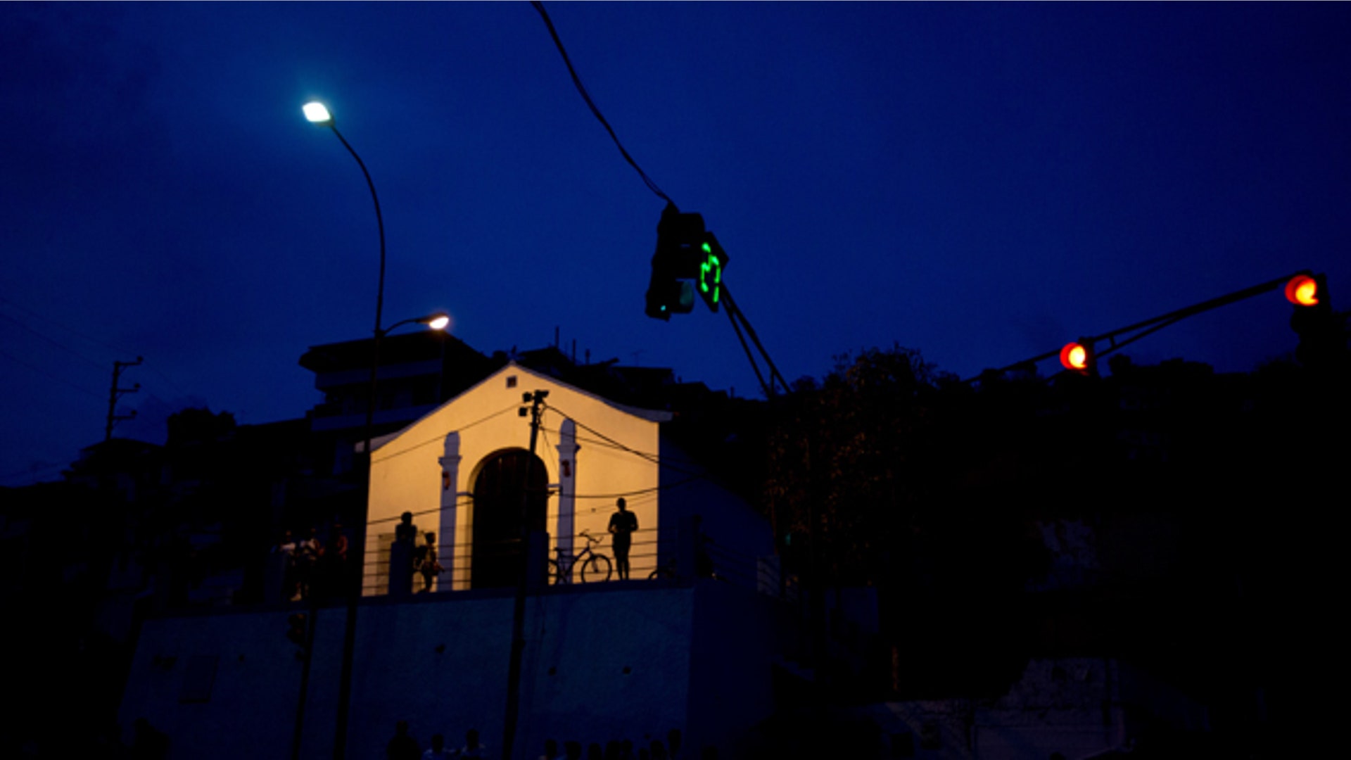 Venezuela_Fades_Black__1_