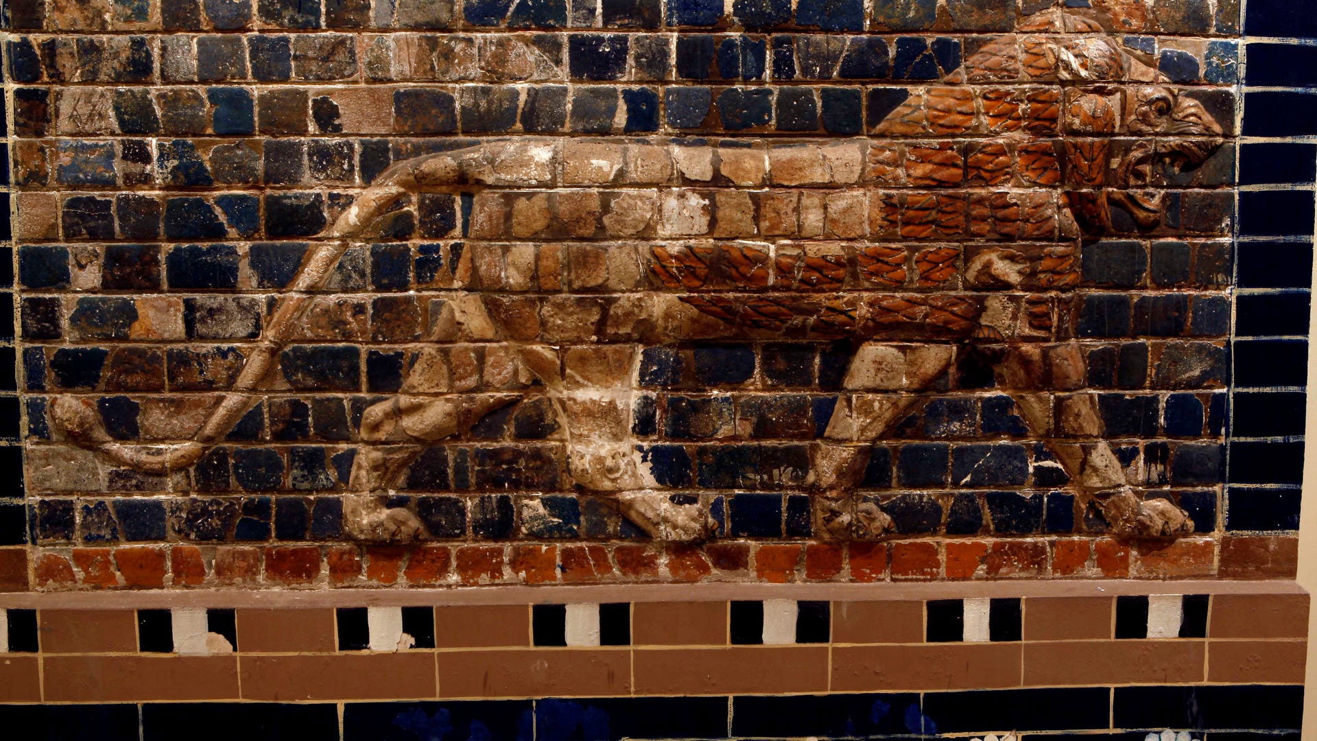 A panel showing a lion symbolizing the goddess of love from the Ishtar gate in Babylon