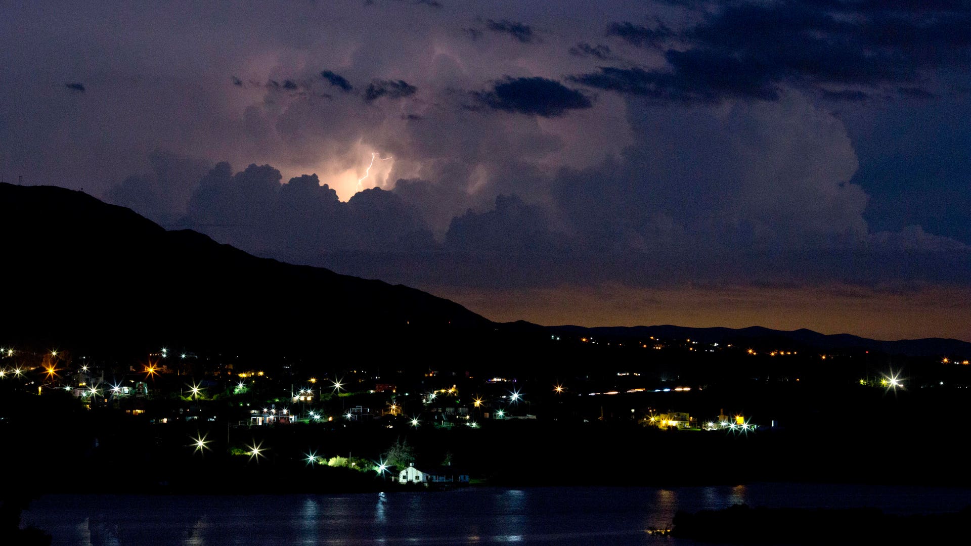 Argentina_UFO_Festiva_Vros__3_