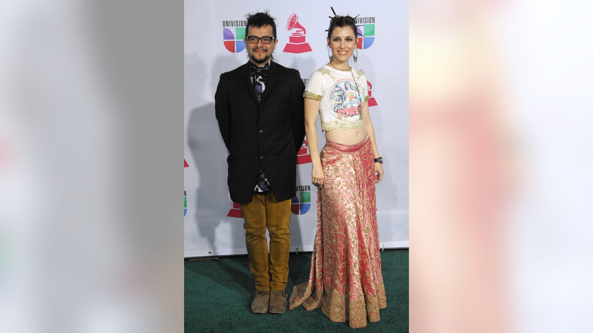 2012_Latin_Grammy_Awa_Garc_5_lat