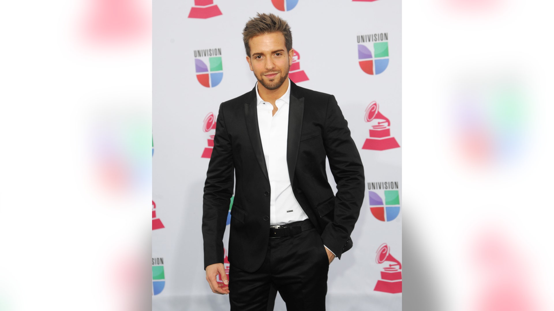 2012_Latin_Grammy_Awa_Garc_l