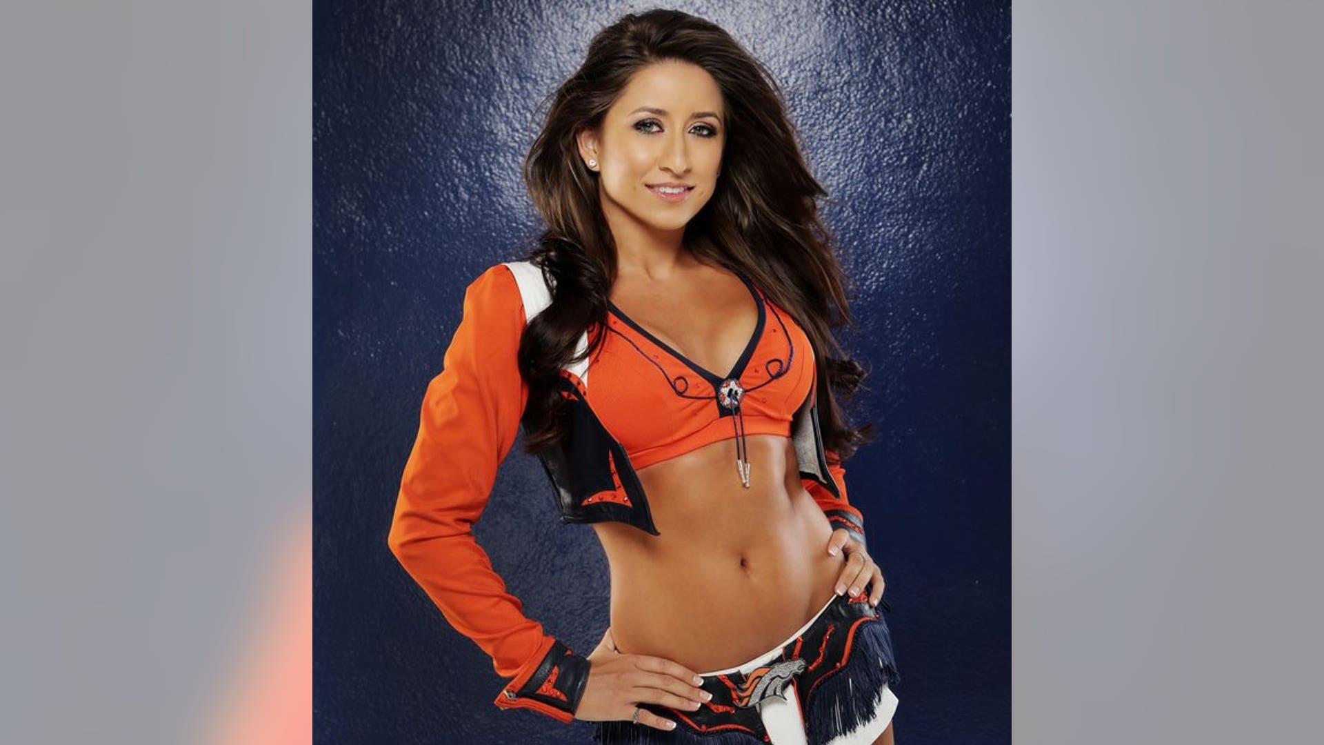 2013_Michelle_card__nfl_large_610_Unlimited