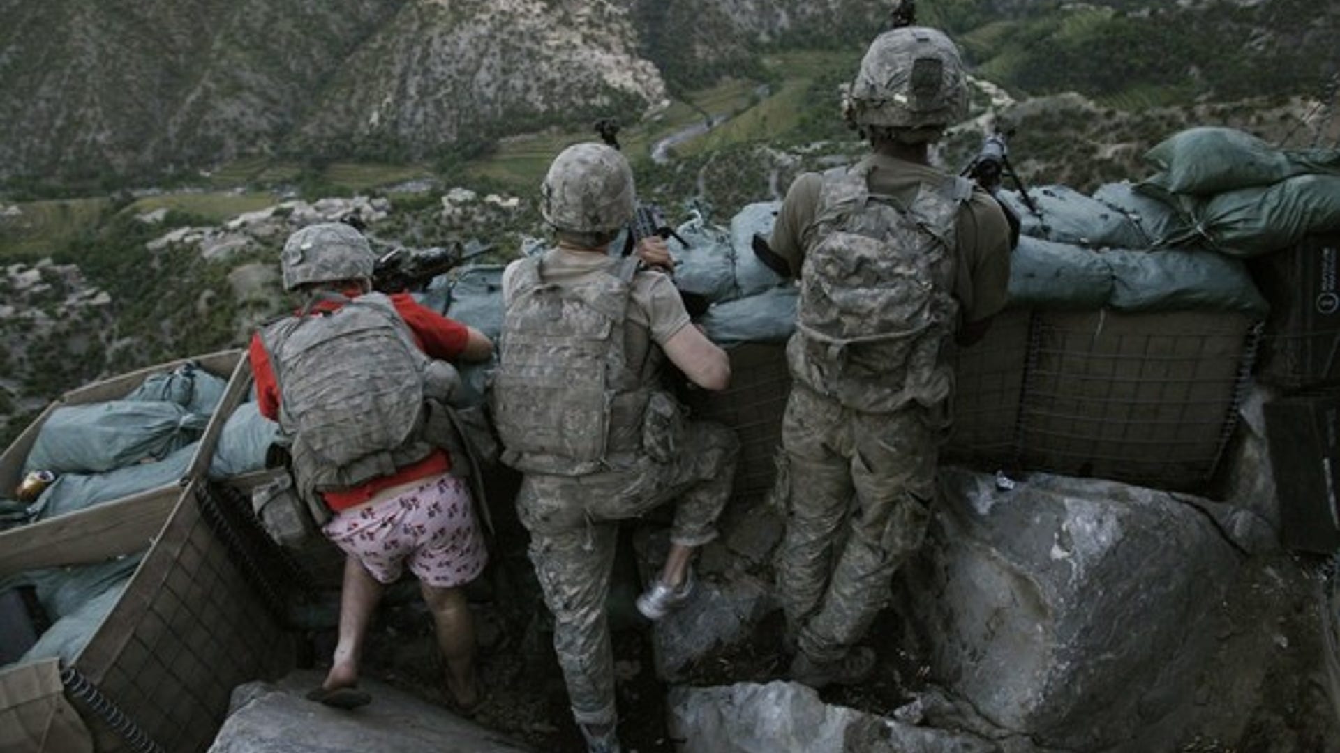 Soldiers Respond to Taliban Fire