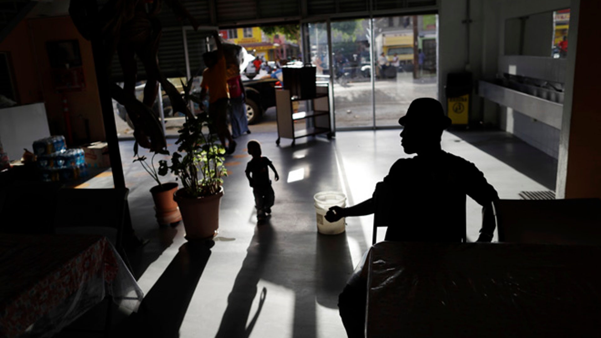 Mexico_US_Haitian_Mig_Garc_7_