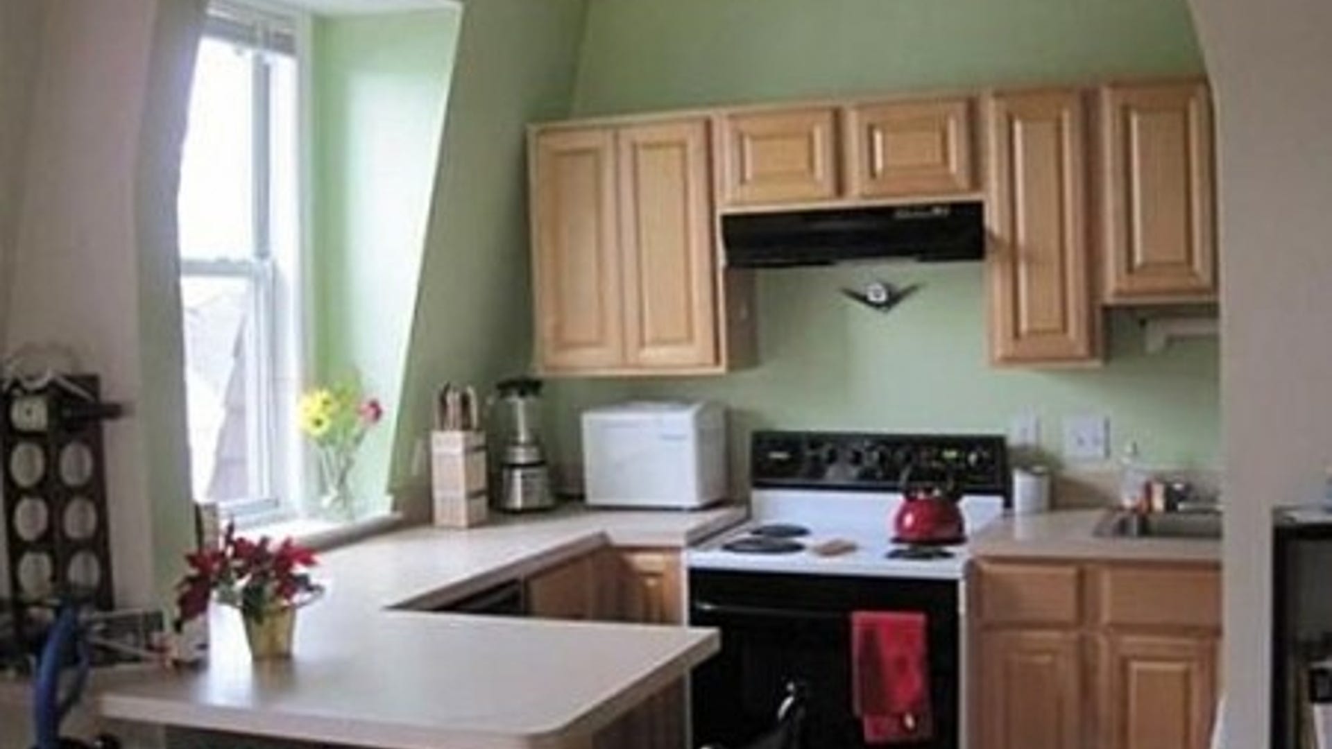 22_Lincoln_St_Unit_3_Somerville_MA_e1315348634624